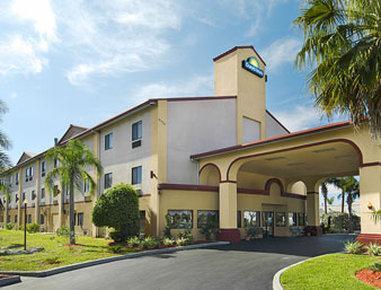 Hotel Days By Wyndham Sarasota I-75 *