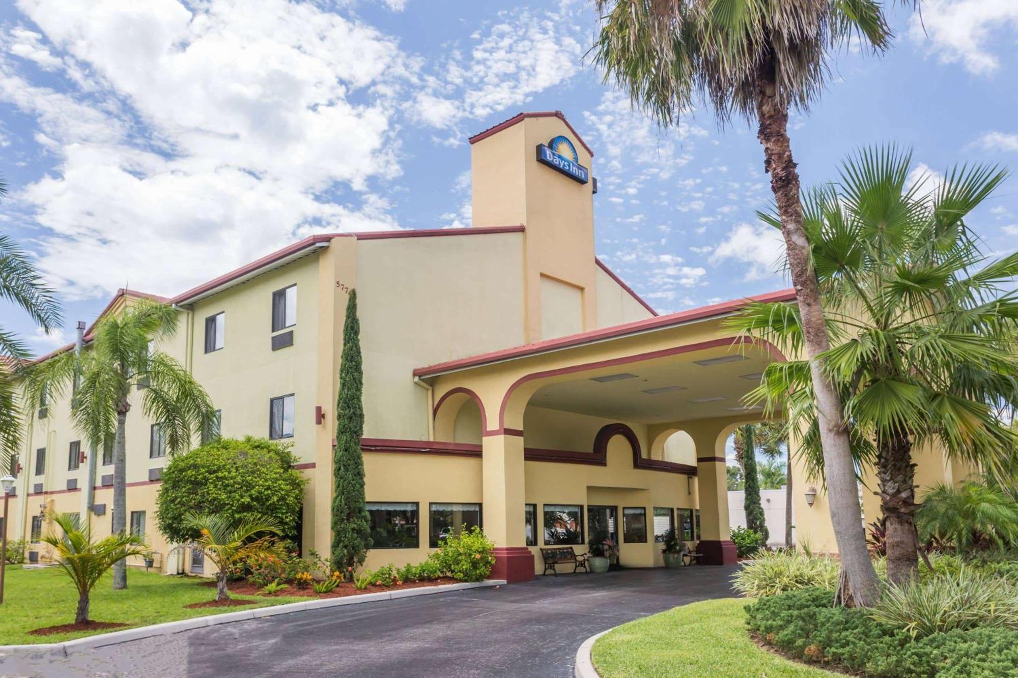 Days By Wyndham Sarasota I-75