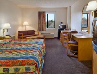 Days By Wyndham Sarasota I-75 Hotel *